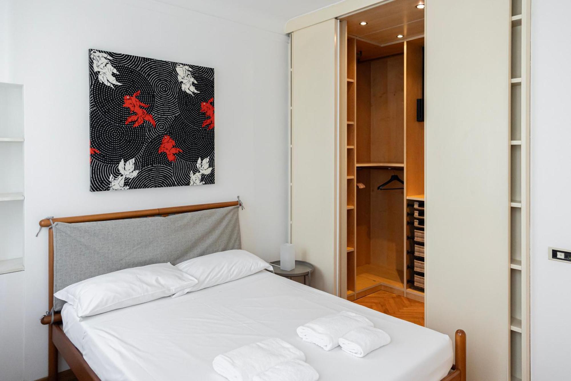 Elegante Bilocale In Montenapoleone - Brera Milan Bagian luar foto